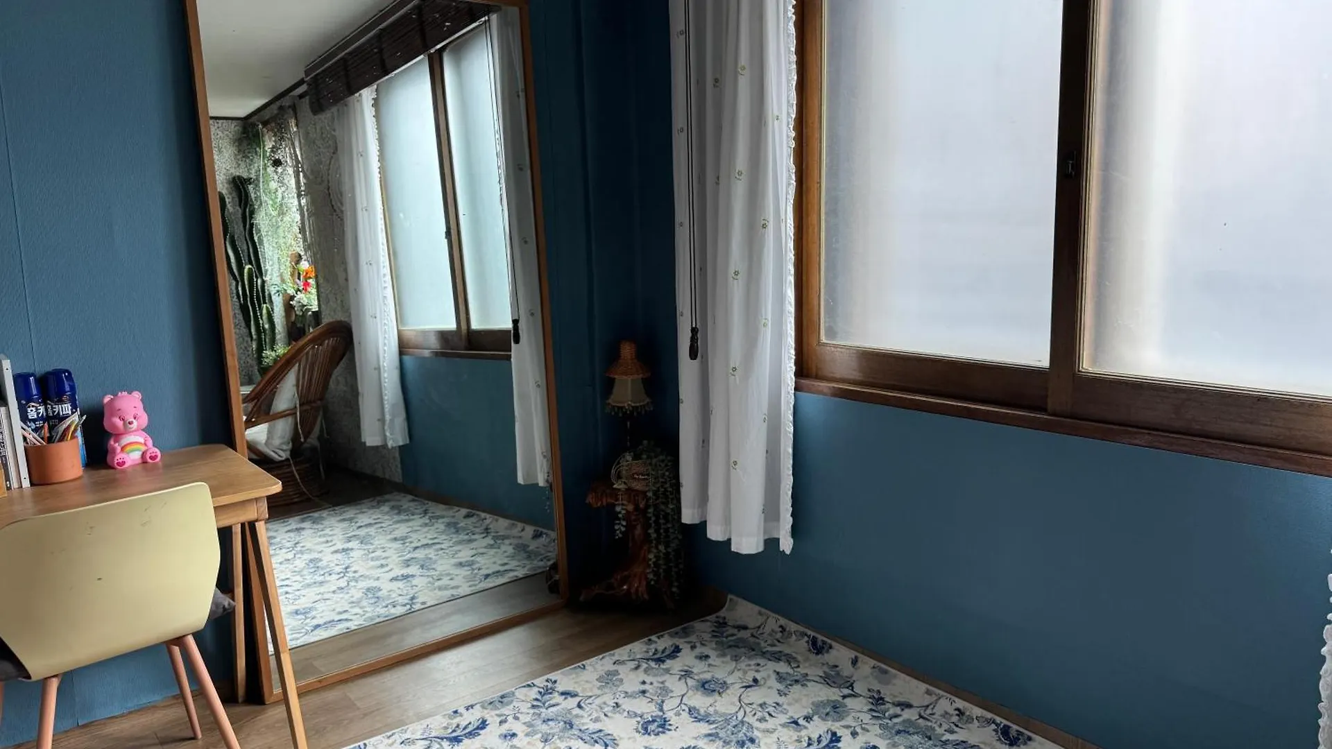 60S K-Granny House Villa Seoul South Korea